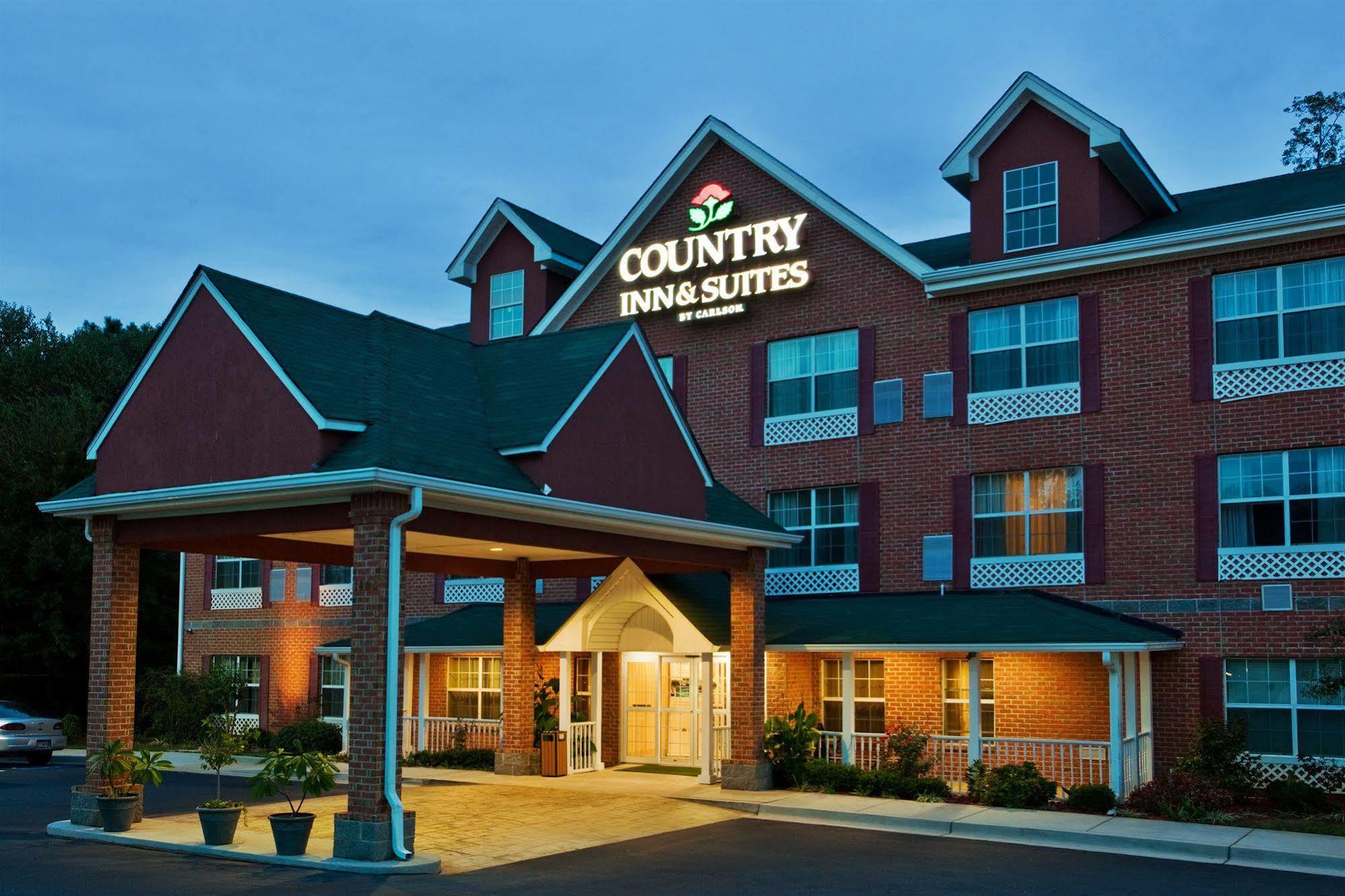 Country & By Radisson, Newnan, Ga